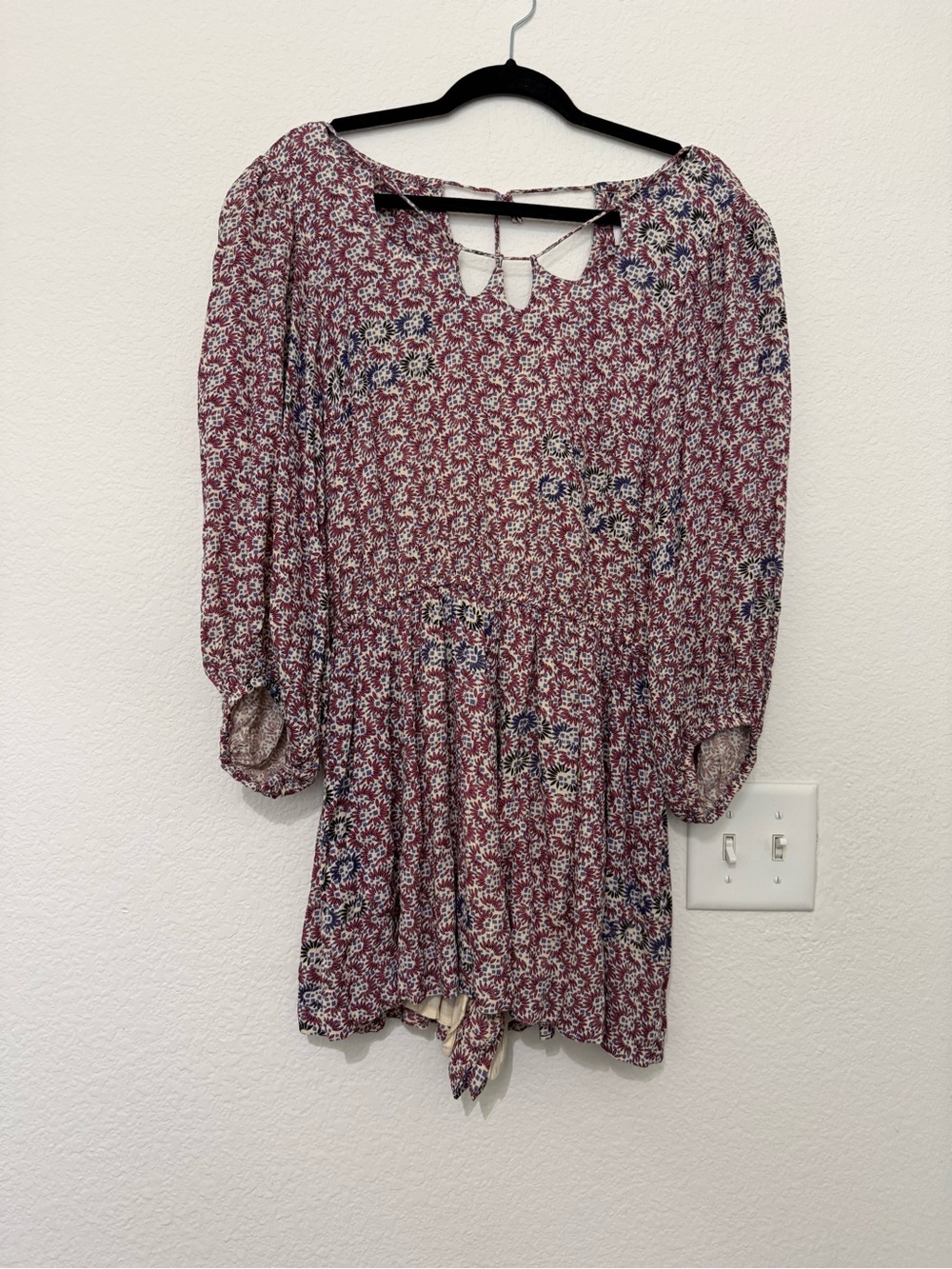 HOLDING HORSES From Anthropologie Burgundy Floral Long-Sleeve Romper